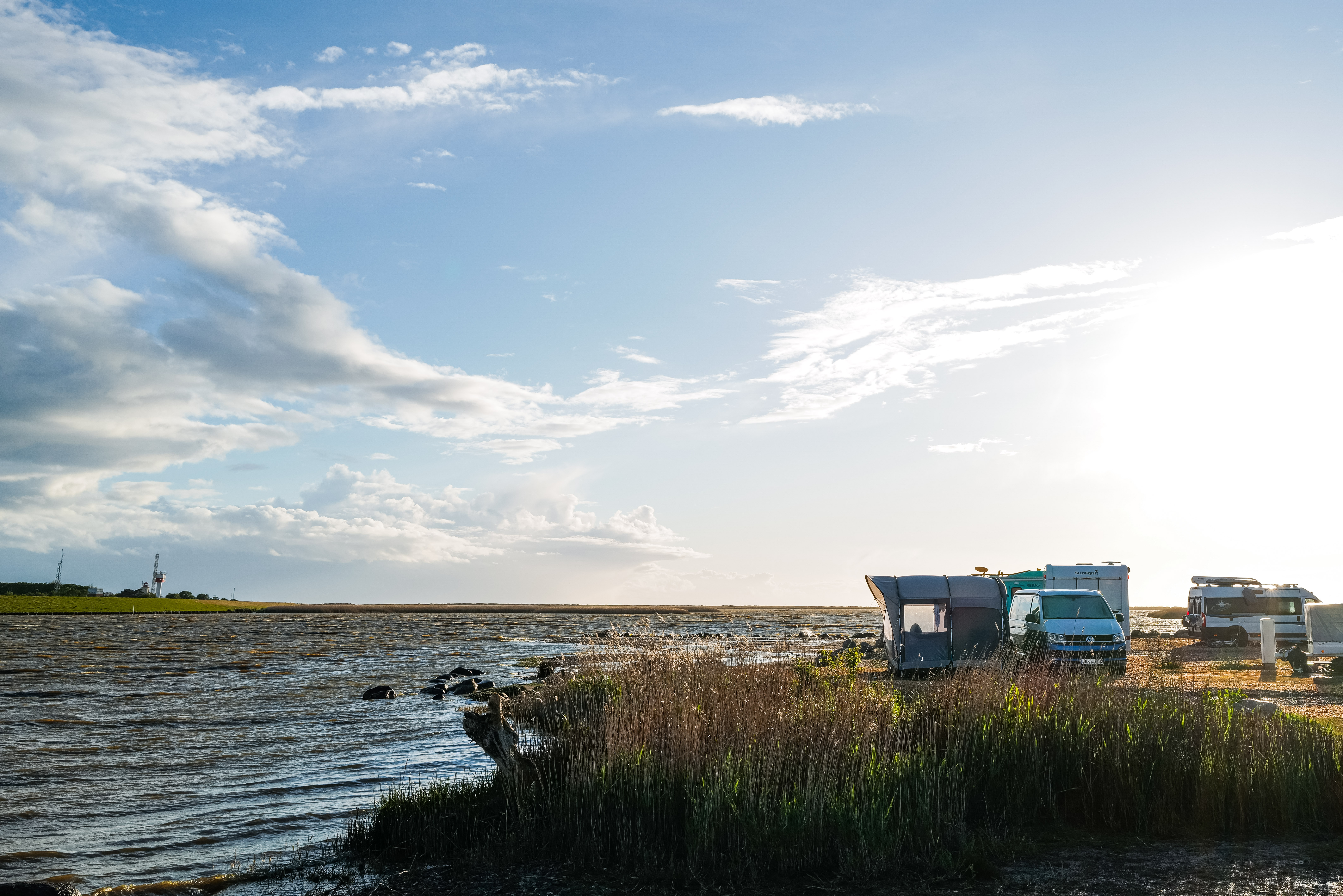 Campingplätze - Dauercamping - Stellplatz am Binnensee im Ahoi Camp Fehmarn - Ahoi Camp Fehmarn