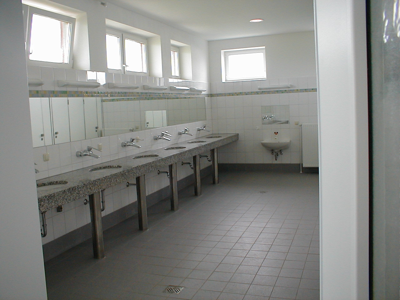 Campingplatz: In unserem Waschhaus finden Sie alle Sanitäranlagen... - Ostsee Camping Seekamp