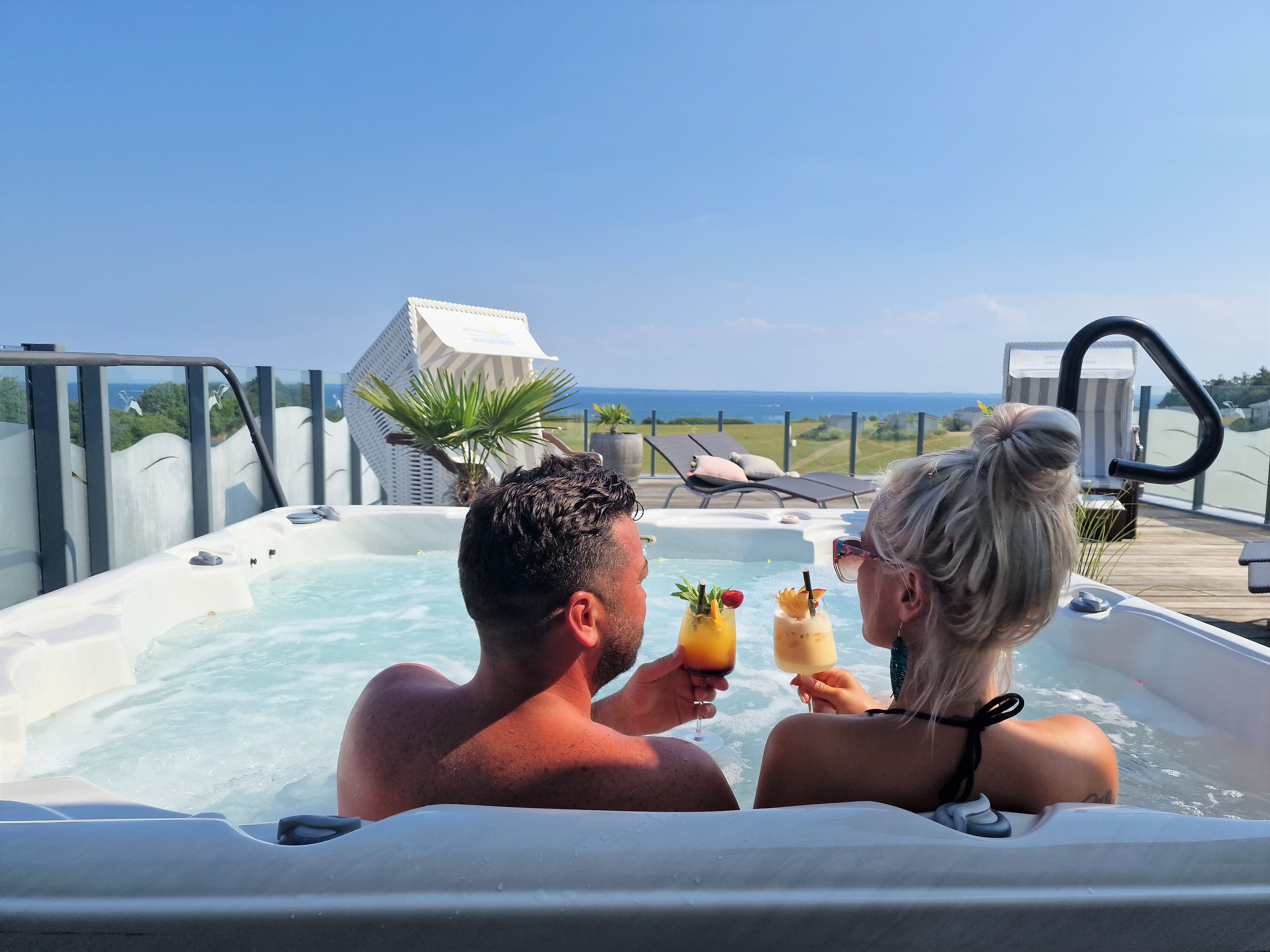 Campingplatz: Whirlpool auf der Dachterrasse mit Ostseepanorama - Camping & Ostseeferienpark Walkyrien