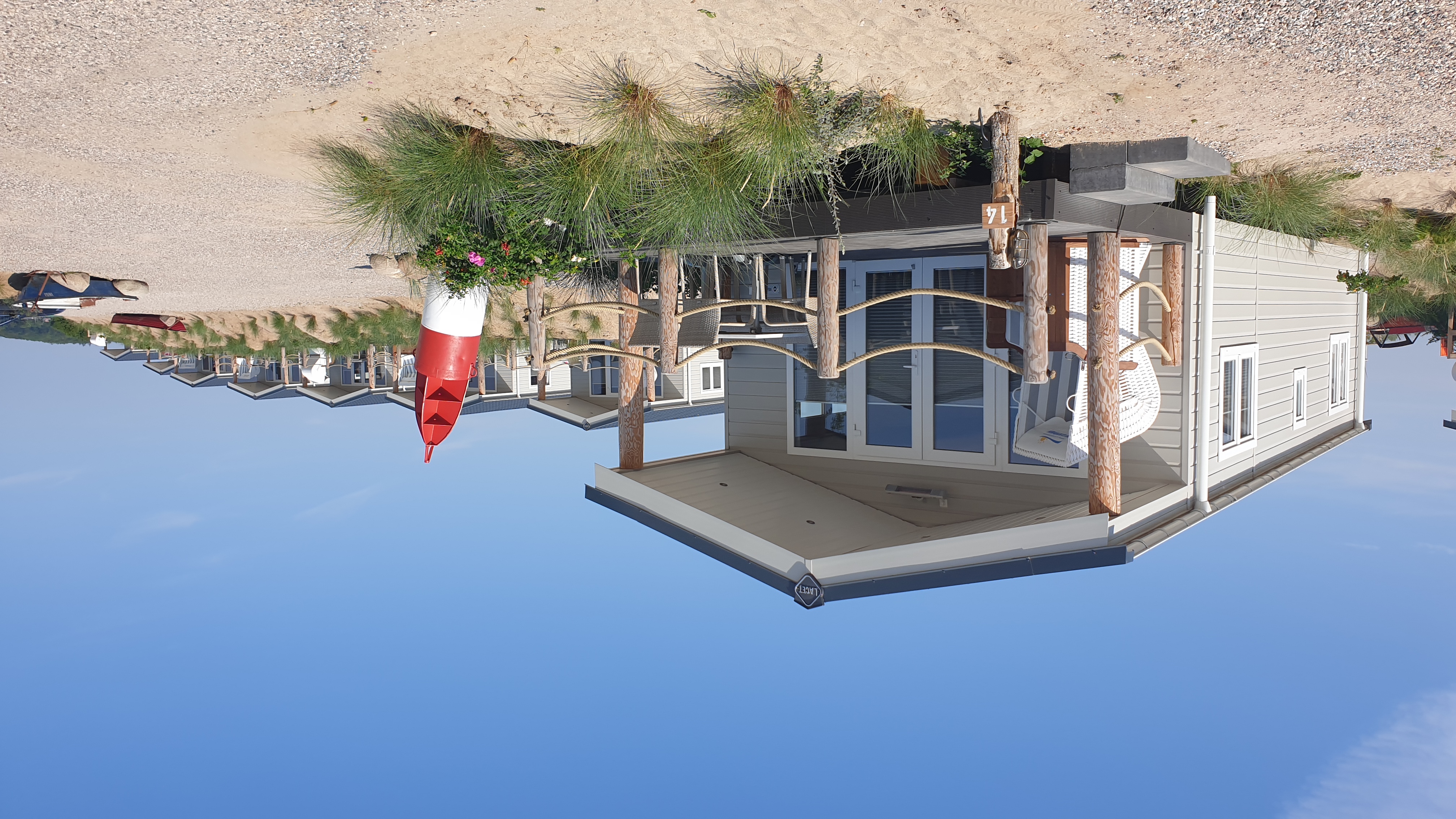 Campingplatz: Strandhäuser mit Ostseeblick - Camping & Ostseeferienpark Walkyrien