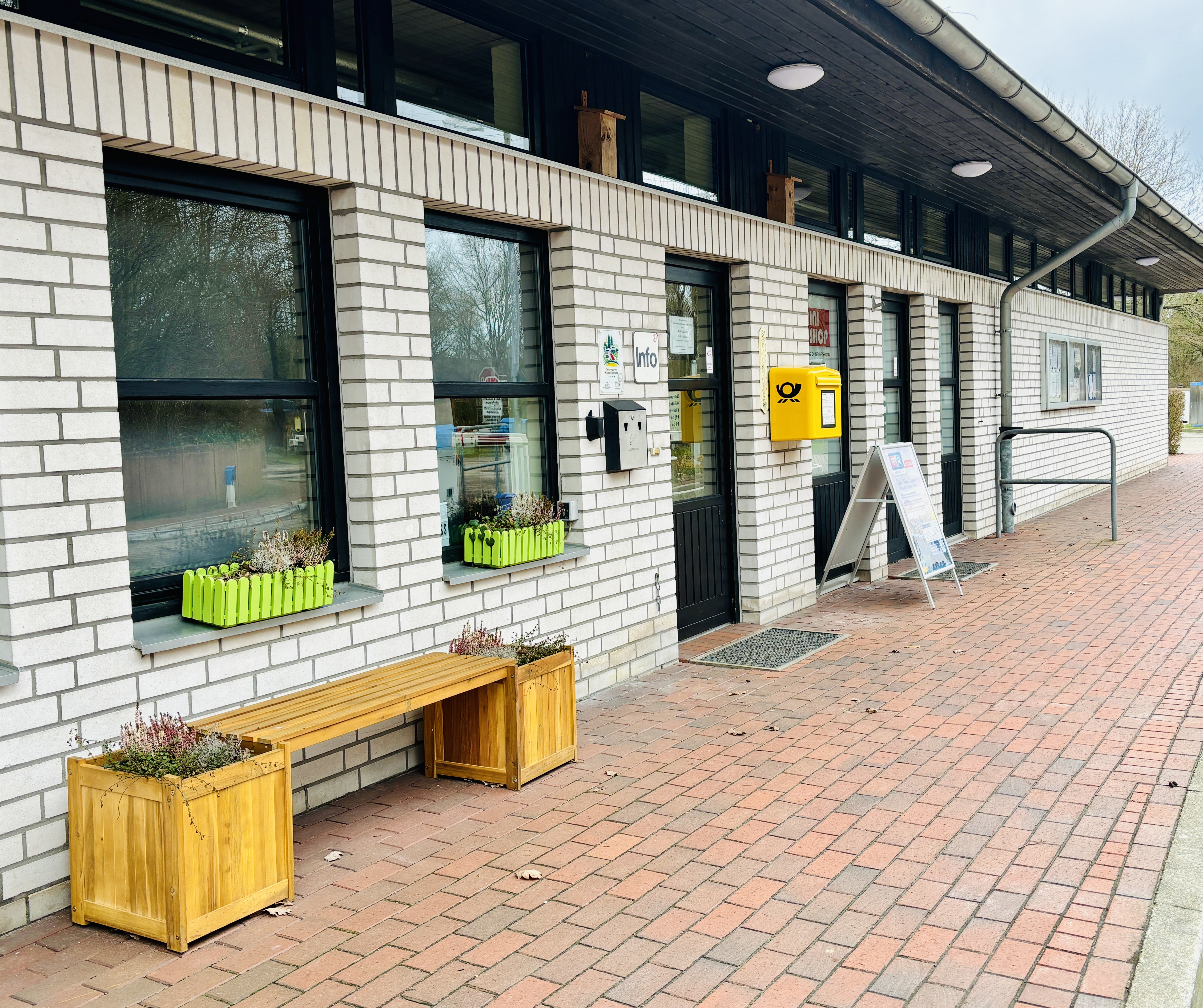 Campingplatz: Rezeption KNAUS Campingpark Hamburg**** - KNAUS Campingpark Hamburg****