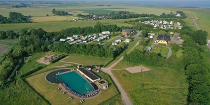 Campingplätze - Gasflaschen-Tausch - Deutschland - Luftaufnahme Nordseecamping zum Seehund - Nordseecamping zum Seehund Nordseecamping