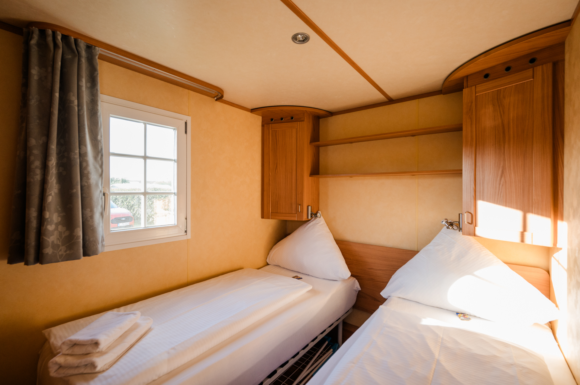 Campingplatz: Kinder-Schlafzimmer Chalet - Nordseecamping zum Seehund Nordseecamping