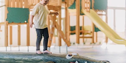 Campingplätze - Wassersport: Angelberechtigungsschein - Indoorspielplatz auf dem Ostseecampingplatz Familie Heide. - Ostseecamping Heide